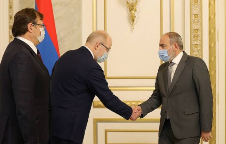 «Սև կատու»՝ Տրոցենկոյի և Փաշինյանի միջև. «Փաստ»