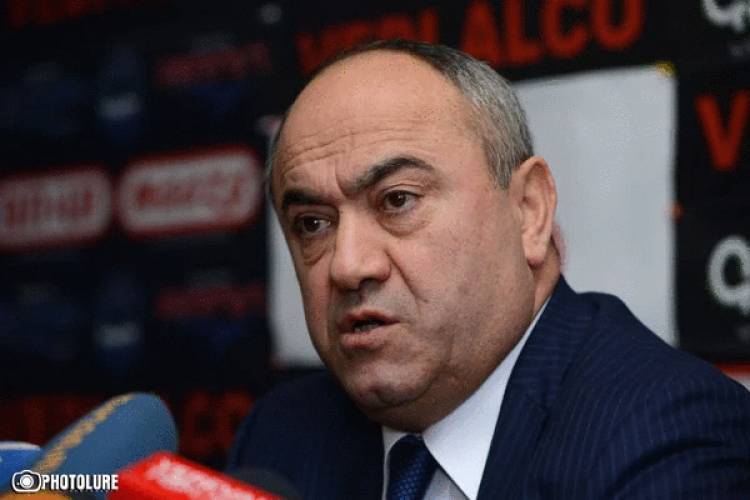 Եթե նախկինում պաշտոնյաները 10-20 տարում էին ցինիկանում, հիմա 2-3 տարի է տևում. «Հրապարակ»