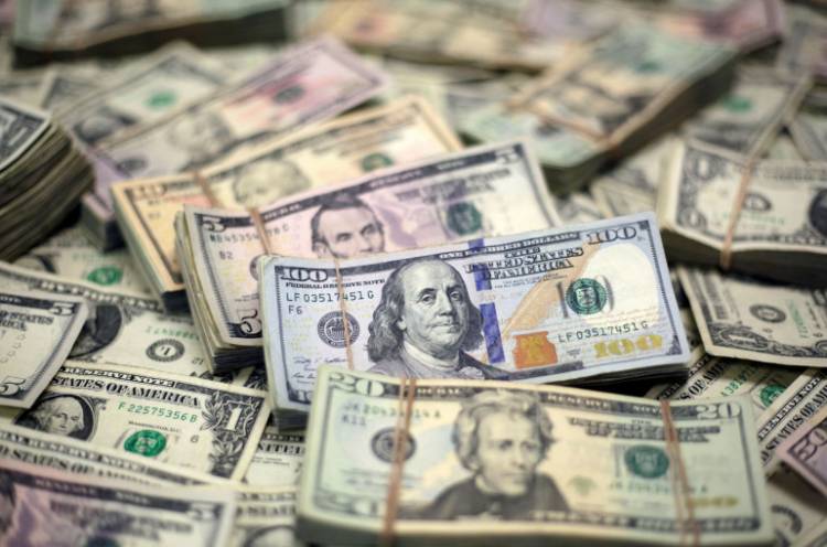 Դոլարի փոխարժեքը կրկին նվազել է՝ հասնելով 403 դրամի