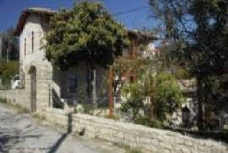 Թուրքիայում գանձագողերը կողոպտում և ավերում են նախկինում հայաբնակ գյուղը