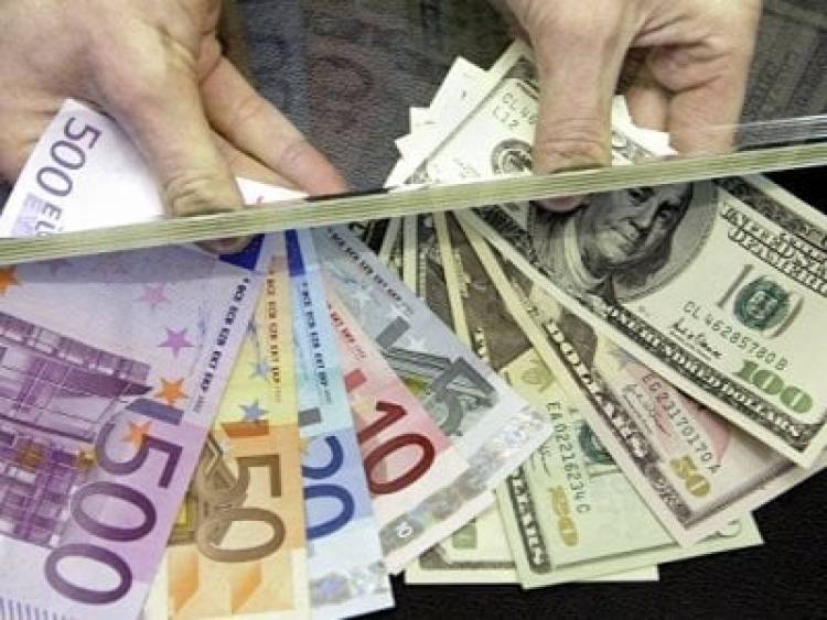 Դոլարի եւ եվրոյի փոխարժեքներն աճել են