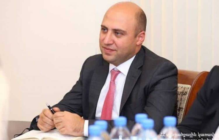 Ինչ է մտածում Փաշինյանն աշխատակազմի ղեկավարի տեղակալի ունեցվածքի մասին. «Ժողովուրդ»