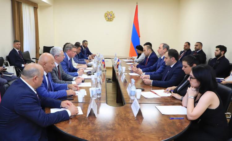 ԲՏԱ նախարարը և Օմսկի նահանգապետն ընդգծել են տեխնոլոգիական ոլորտում փոխգործակցության զարգացման մեծ ներուժը