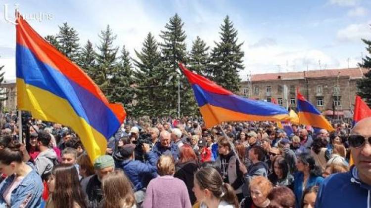 Ընդդիմությունը կկիրառի իր զինանոցի «Իսկանդերը»․ «Իրավունք»