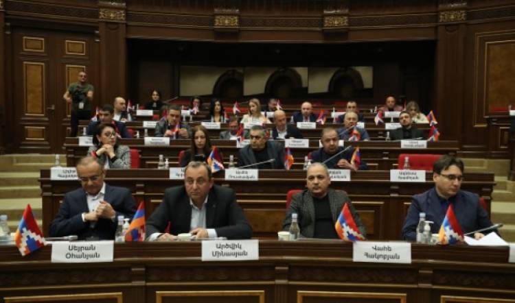 Խորհրդարանական ընդդիմությունը հանդես կգա նոր ֆորմատով․ «Հրապարակ»