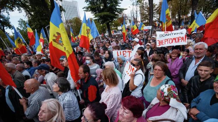Протестующие в Кишиневе пожаловались на действия полицейских