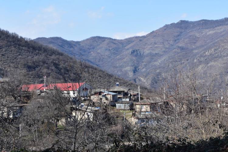 Երեկ Սրաշենում վիրավորում ստացածի կյանքին վտանգ չի սպառնում. ամբողջ գիշեր կրակել են