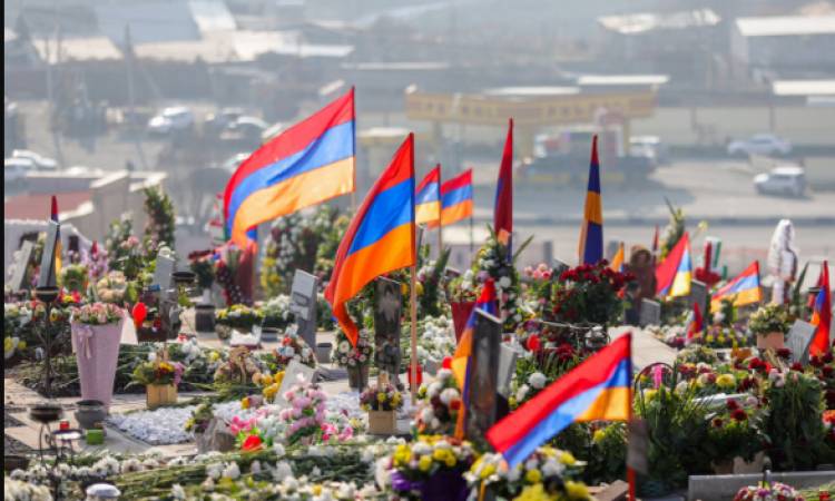Զոհվածների ծնողներին համոզում են որդիներին չհուղարկավորել Եռաբլուր պանթեոնում. «Իրավունք»