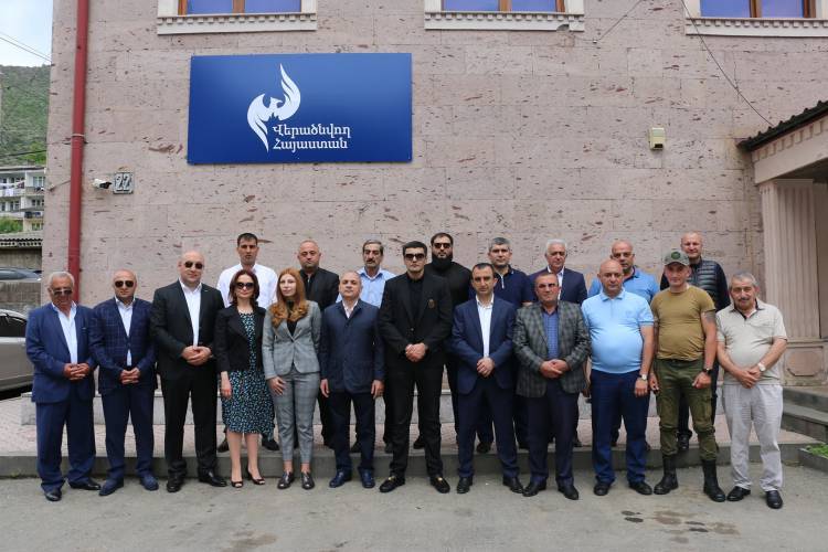 «Վերածնվող Հայաստան» կուսակցության շարքերը նոսրանում են. «ՀՐԱՊԱՐԱԿ»