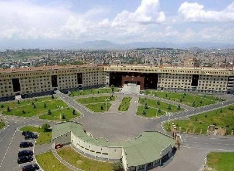 Պաշտոնանկություններ ՊՆ-ում. Ովքեր են «զոհաբերվելու». «Իրավունք»