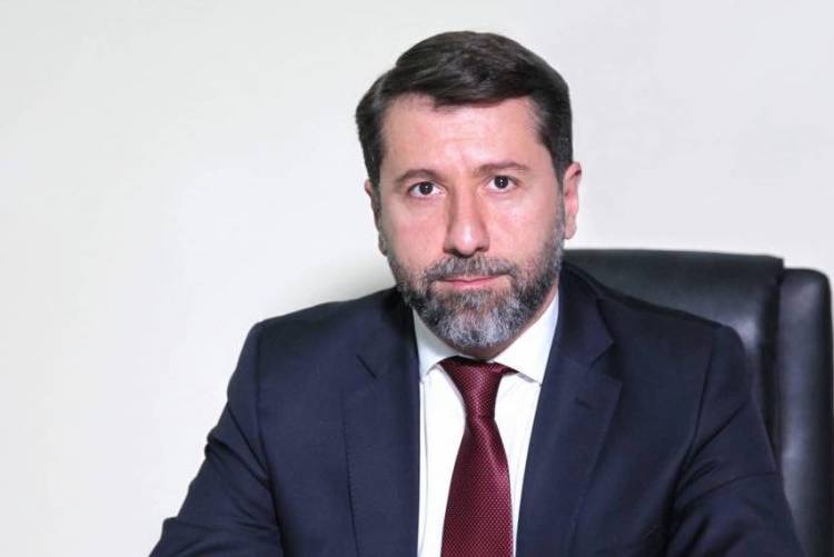 Թույլ չեմ տա, որ իմ կնոջ զբաղվածությունն ու իմ սկզբունքայնությունն իրար խաչվեն․ Անդրեասյան