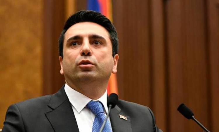 Ալեն Սիմոնյանը որոշել է բավականին մեծաթիվ պատվիրակությամբ մեկնել Մոսկվա․«Հրապարակ»