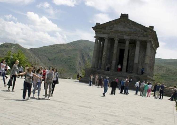 Սեպտեմբերին Հայաստան է այցելել 198.074 զբոսաշրջիկ. Վահան Քերոբյանը աղյուսակներ է հրապարակել