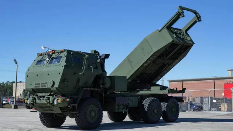 Япония и США провели учения с применением системы HIMARS, сообщили СМИ