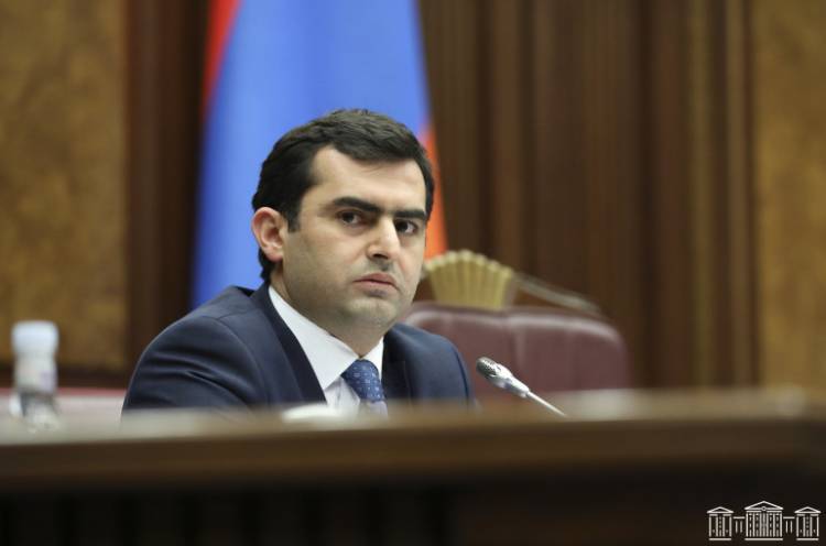 Հերթական պարգևավճարները ԱԺ-ում. «Հրապարակ»