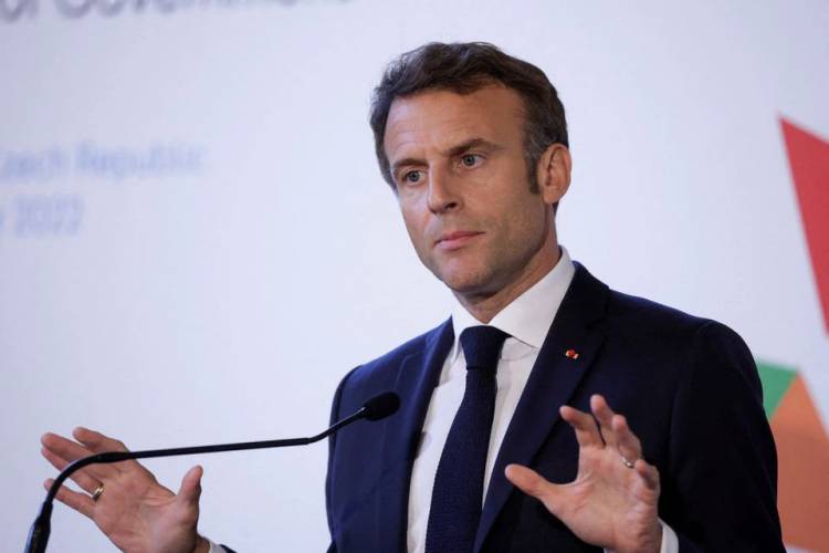 France accuses Russia of stoking Armenia, Azerbaijan conflict