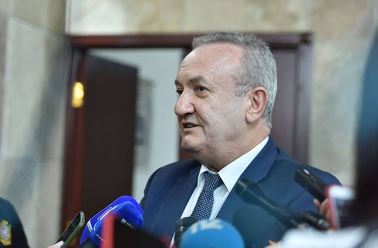 Բուհերի միավորման հետևանքով ուսանողները չեն տեղափոխվելու, սովորելու են նույն շենքերում․ Դումանյան