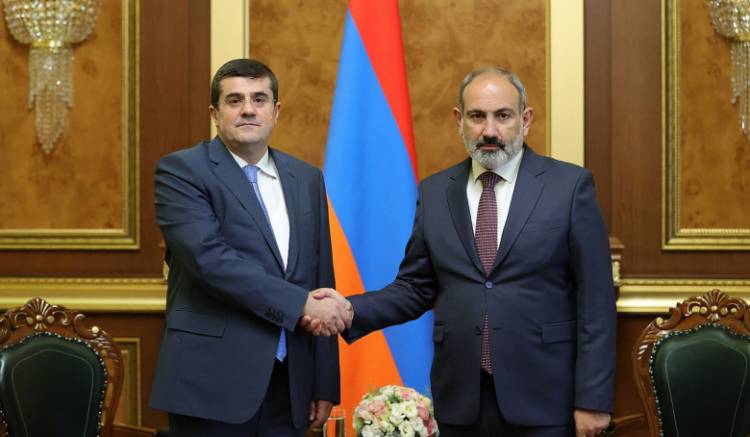 Փաշինյանը հանձնում է Արցախը. «Փաստ»