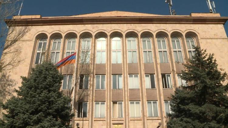 Կառավարությանը կից ՍԴ. «Հրապարակ»
