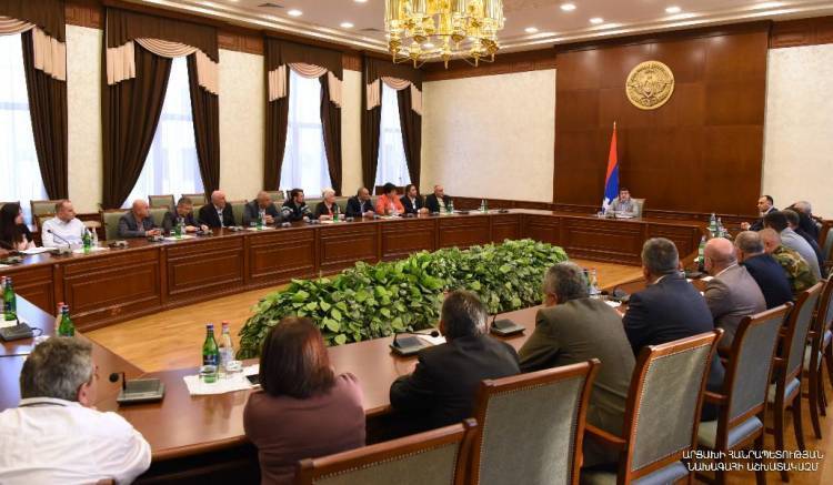 Արցախի հանրային խորհրդի ստեղծումը քաղաքական դաշտում մտահոգություն է առաջացրել․ «Հրապարակ»