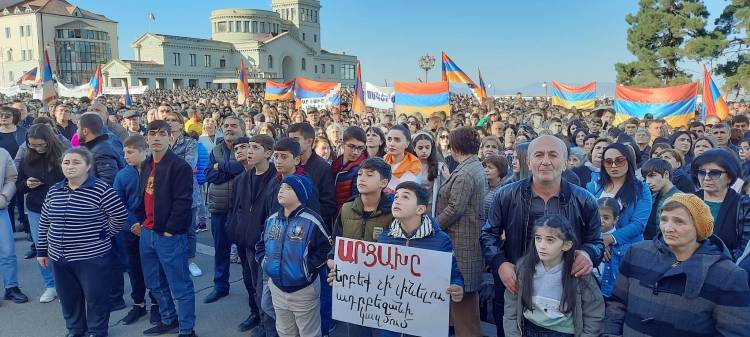 Փաշինյանը հանրահավաքի օրը «ռազվեդկա» է գործուղել Արցախ․ «Հրապարակ »
