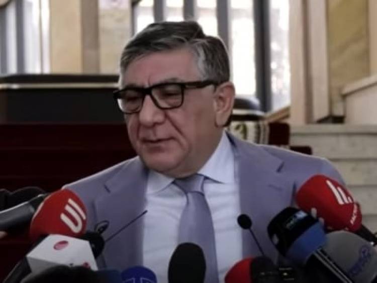 Նիկոլ Փաշինյանը եկել էր ասելու, որ Խաչատուր Սուքիասյանն իր վրա հույս չդնի. «Իրավունք»