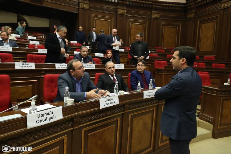 Որքան կտևի ՔՊ-ականների ոգեւորությունը, և որ պահից Փաշինյանը SMS-ներով խժդժություններ կհրահրի․ «Հրապարակ»