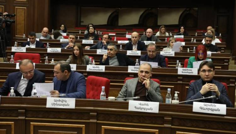 Ներկա- բացակա՝ Քոչարյանի դաշինքում․ «Հրապարակ»