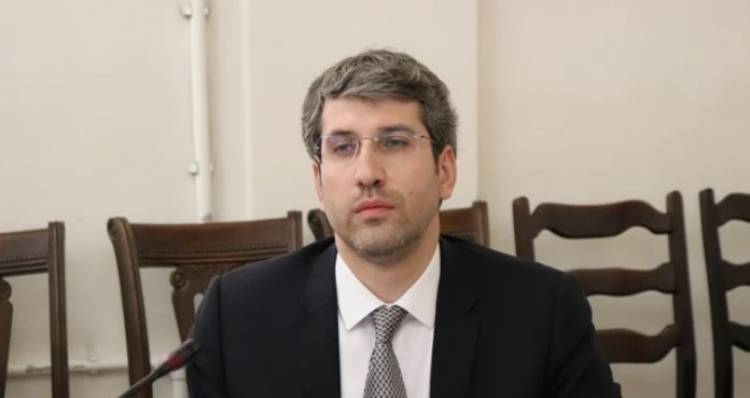 Քրեական հետապնդում հոր նկատմամբ․ «Ժողովուրդ»