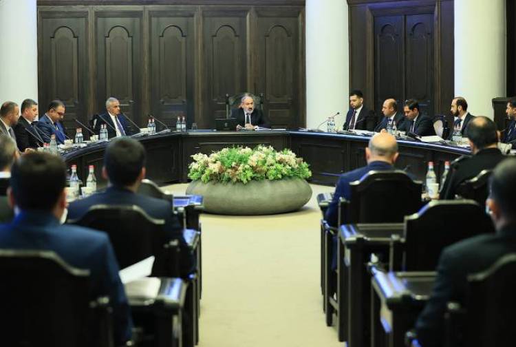Երկու զեկուցվող հարց ու ավանդական դարձած «ճառ»․ Կառավարության այսօրվա նիստի օրակարգը