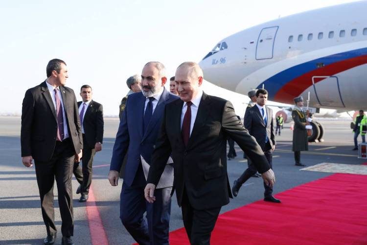 Նախապատվությո՞ւն, թե՞՝ արարողակարգ. ինչո՞ւ հենց Փաշինյանը դիմավորեց Պուտինին
