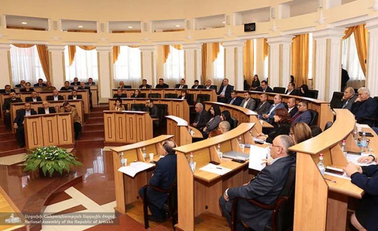 Էթիկայի հանձնաժողով չձեւավորվեց. «Հրապարակ»