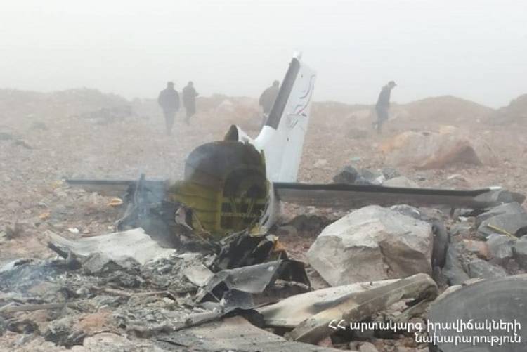 ԱԻՆ-ը կադրեր է հրապարակել Ջրաբեր գյուղի տարածքում կործանված ինքնաթիռից (լուսանկարներ)