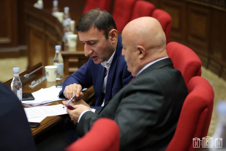 ՔՊ-ական պատգամավորն իր «դարդն էր լացում». «Հրապարակ»