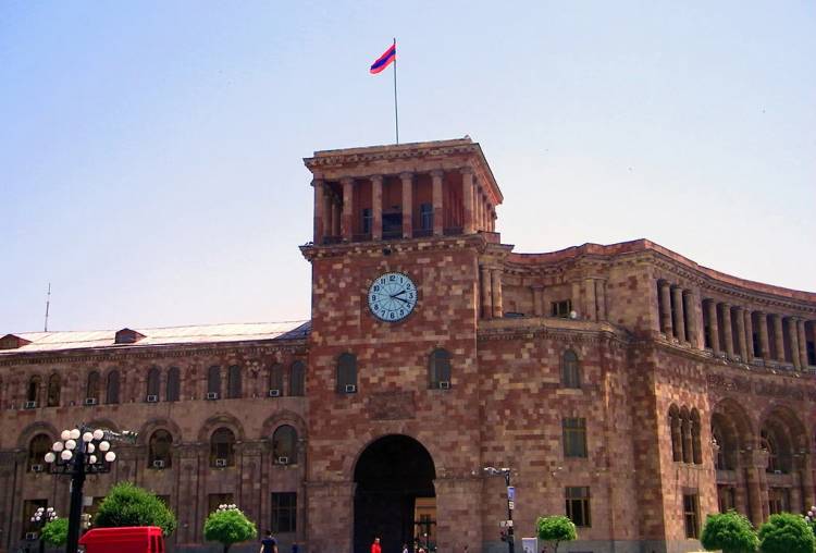 Մեկ անձից տարբեր գնումներ նույն ԱՊԸ-ից. վարչապետի աշխատակազմն ակտիվ է. «Ժողովուրդ»