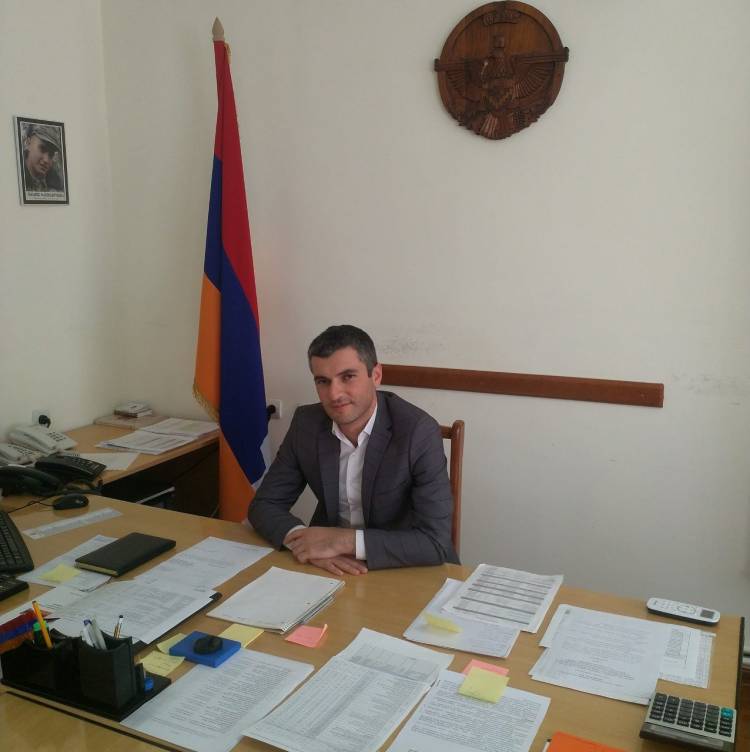 «Հումանիտար աղետ է»․ արցախցիները հավաքվում են ՌԴ դեսպանատան դիմաց
