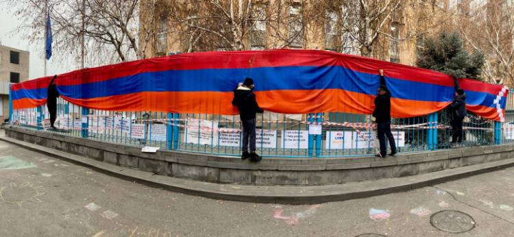 Իշխանության փոխարեն ընդդիմությունն է գործ անում․ «Փաստ»