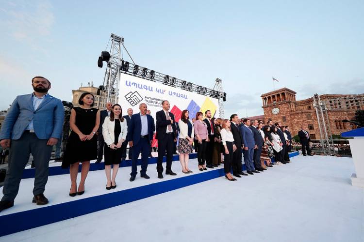 Կյանքը՝ ուրախ, ապրուստը՝ ձրի. «Փաստ»