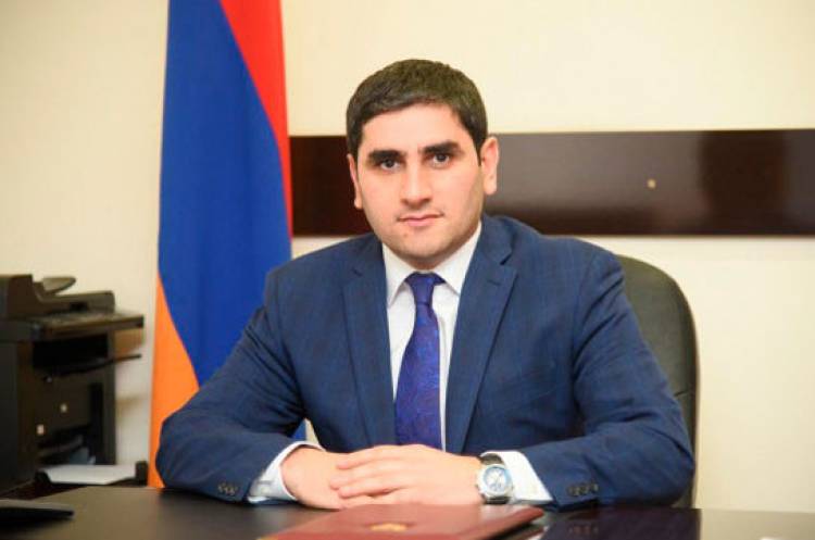 Բրյուսովի ռեկտորի խորհրդականը չի ընդունում իրեն ներկայացված մեղադրանքը