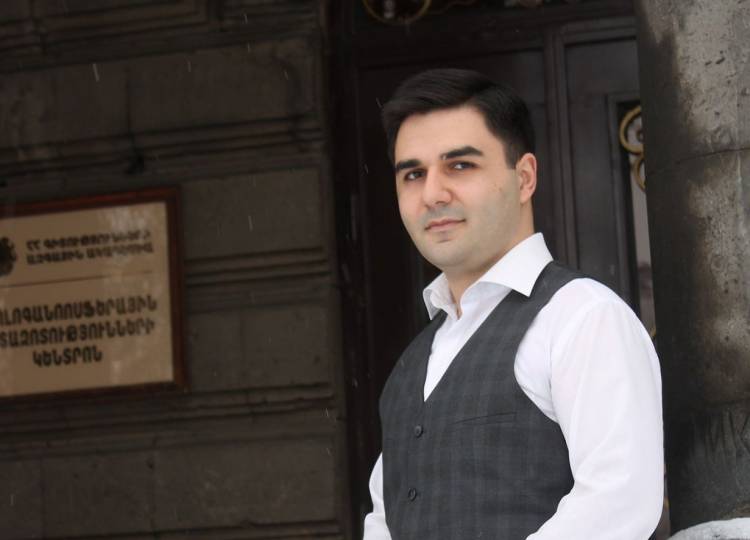 Խմիչքը չփոխել, ուտեստները դնել սեղանին սպառման չափով․ սննդագետի ամանորյա խորհուրդները