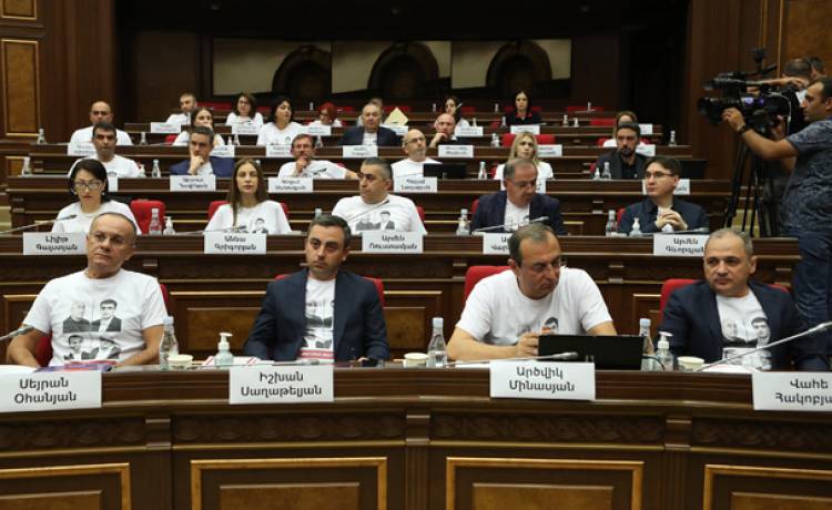 ՔՊ-ում դեռ չեն որոշել՝ 22 պատգամավորների լիազորությունները դադարեցնելու հարցով դիմեն ՍԴ, թե ոչ
