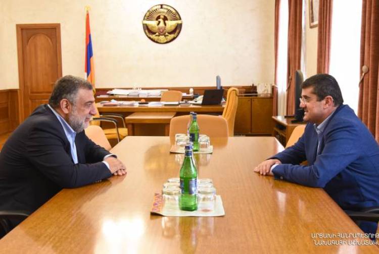 Ինչ է կատարվում Արցախում. ինչով կավարտվի Վարդանյան-Հարությունյան պայքարը