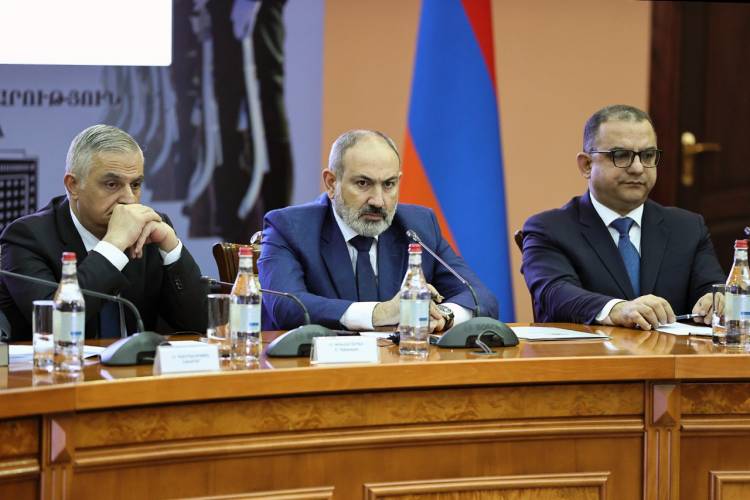 Փաշինյանի դեմքի արտահայտությունը վկայում է՝ «բանը բուրդ է». լուսանկարներ