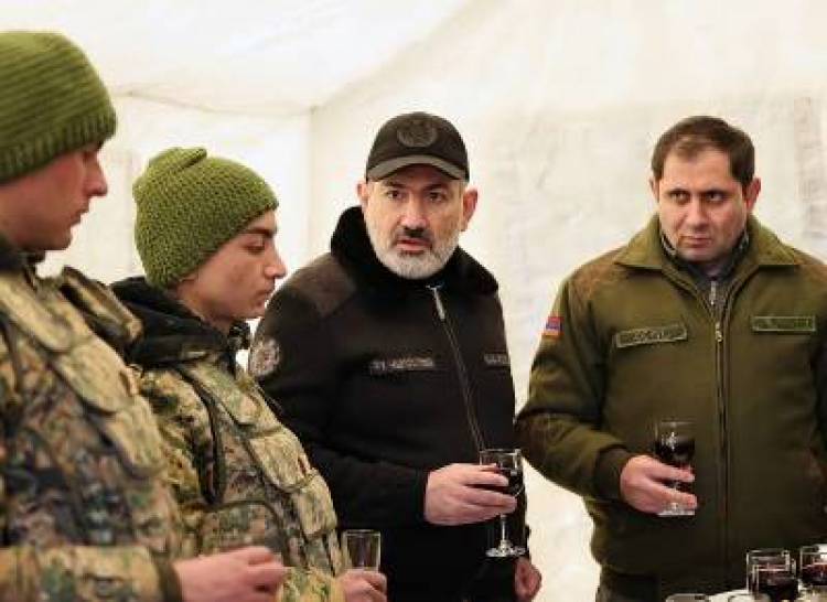 «Հրապարակ». Փաշինյանը Պապիկյանին կզոհաբերեր, եթե վտանգ չզգար
