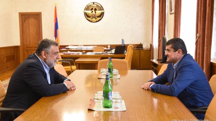 Հարությունյան & Վարդանյան. նախկինները հասցեական մեղադրում են. Արցախում ներքաղաքական լուրջ գզվռտոց է