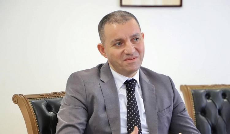 Վահան Քերոբյանն ու Էդուարդո Էռնեկյանը քննարկել են «Զվարթնոց» օդանավակայանի ընդլայնման նախագիծը