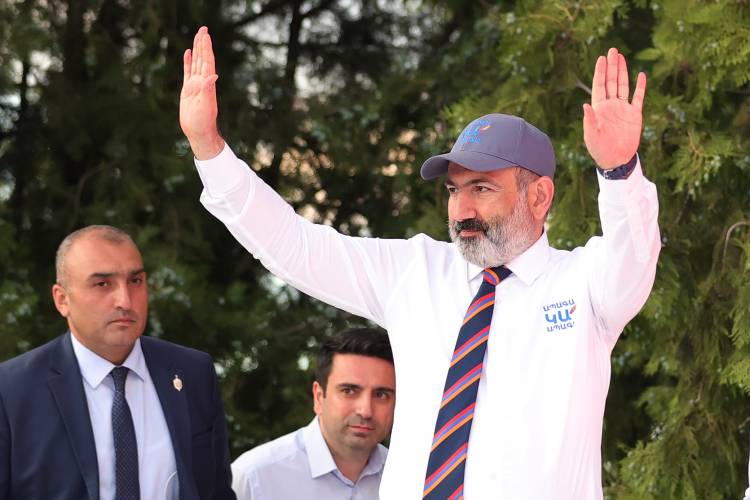 ՔՊ-ն՝ խուլիգանների տանիք