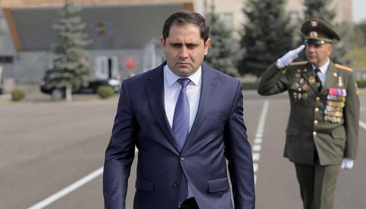 Պապիկյանի՝ ՊՆ-ն լքելու լուրերը համապատասխանո՞ւմ են իրականությանը