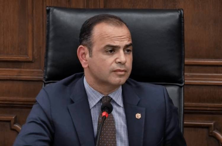 Զարեհ Սինանյանը պետբյուջեի հաշվին կես ամսով կգործուղվի ԱՄՆ․ «Հրապարակ»