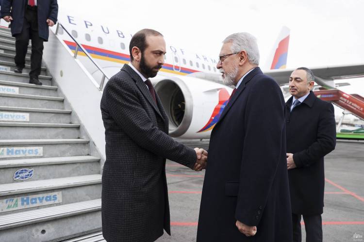 Հումանիզմին ի պատասխա՞ն․ «Հրապարակ»